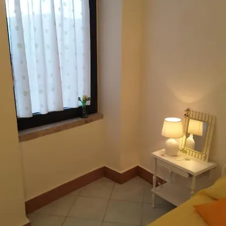 Διαμέρισμα 2 Bedrooms Apartement With Furnished Terrace At 6 Km Away From The Slopes Marsico Nuovo