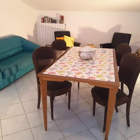 2 Bedrooms Apartement With Furnished Terrace At 6 Km Away From The Slopes Appartement