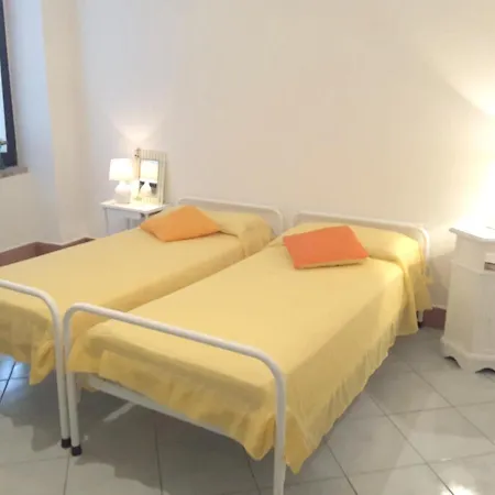 2 Bedrooms Apartement With Furnished Terrace At 6 Km Away From The Slopes