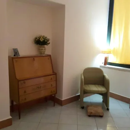 Διαμέρισμα 2 Bedrooms Apartement With Furnished Terrace At 6 Km Away From The Slopes Marsico Nuovo